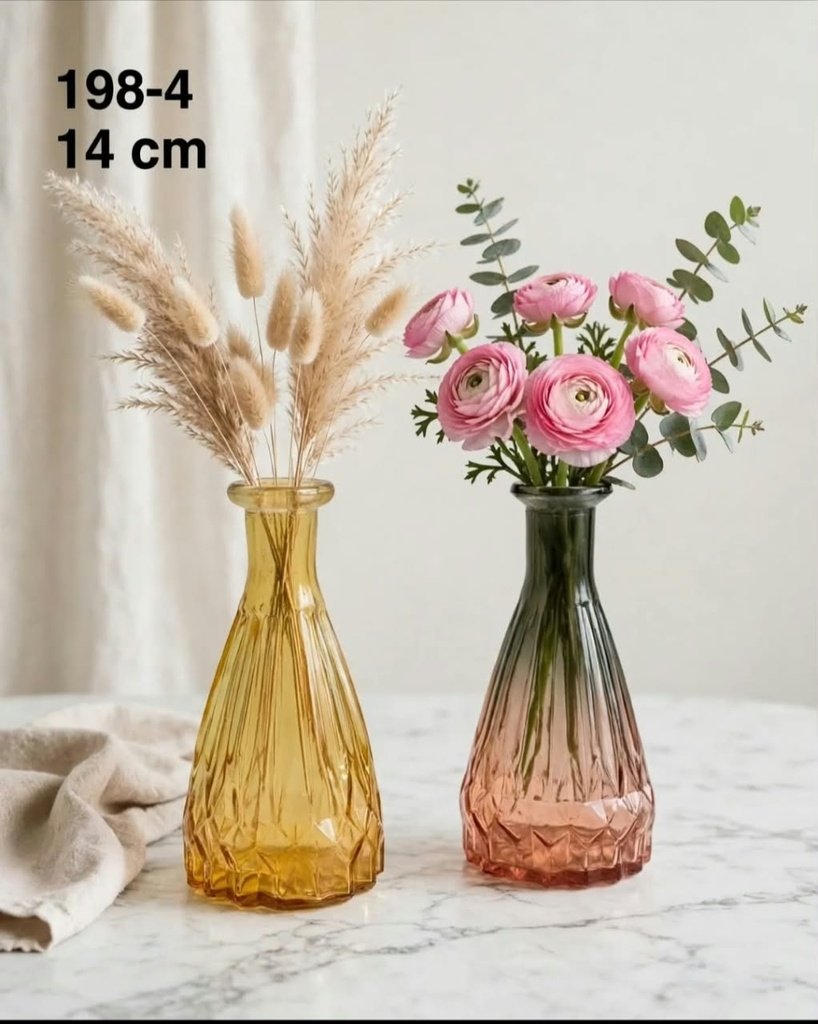 VASE EN VERRE CANNELÉ 198-4